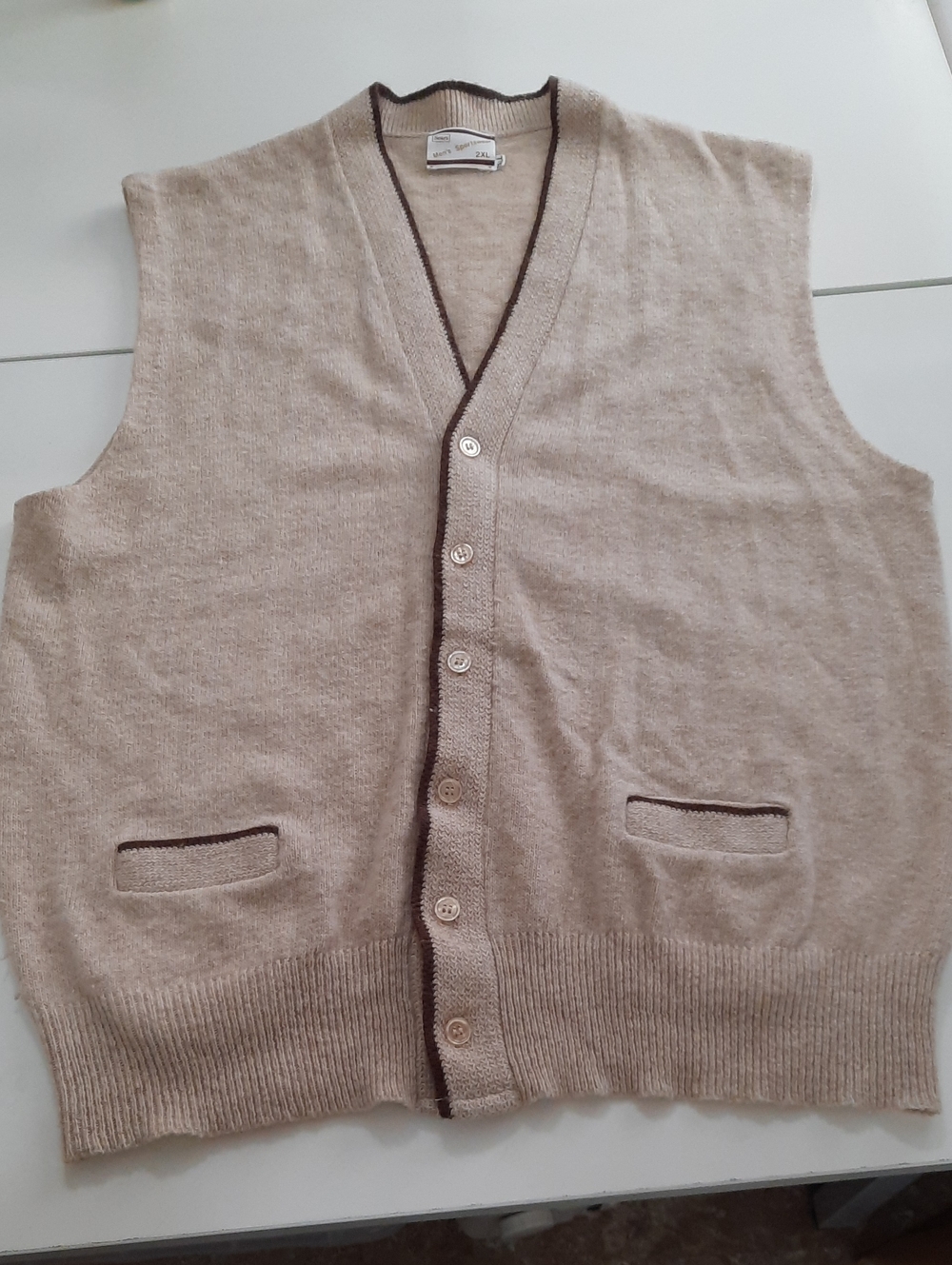 Sears Men's Beige Knit Button-Front Vest with Dark Trim - Size XLT